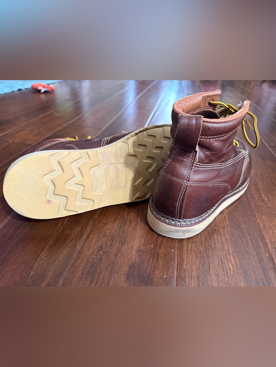 Classic Brown Leather Moc Toe Work Boots with Yellow Laces